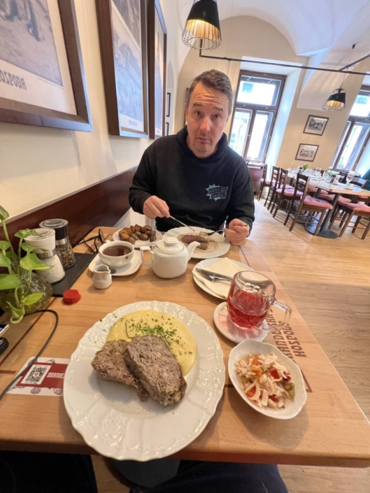 MĚSTO=GALERIE Brandýs n. L. - Stará Boleslav 2025 proces MĚSTO=GALERIE Brandýs n. L. - Stará Boleslav 2025 proces