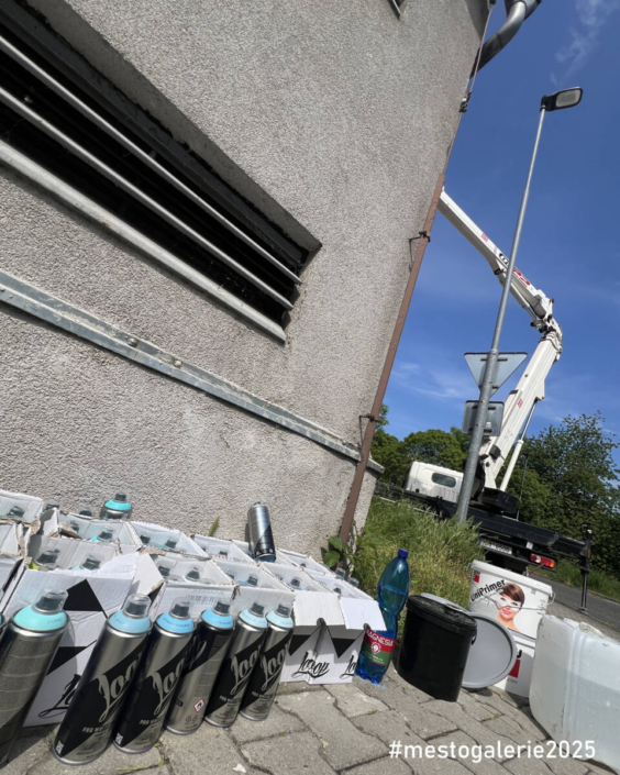 MĚSTO=GALERIE Brandýs n. L. - Stará Boleslav 2025 ONDŘEJ VYHNÁNEK final MĚSTO=GALERIE Brandýs n. L. - Stará Boleslav 2025 ONDŘEJ VYHNÁNEK final