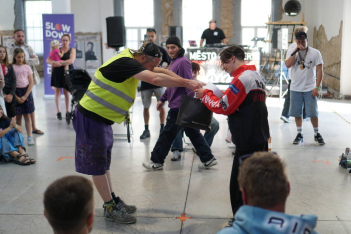 MĚSTO=GALERIE Mladá Boleslav 2025 SPORT ART EVENT supported by PRAGERS report MĚSTO=GALERIE Mladá Boleslav 2025 SPORT ART EVENT supported by PRAGERS report